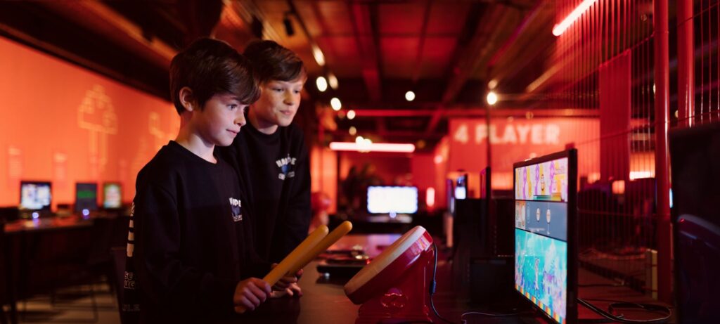 Monitor Gaming Refresh Rate Tinggi Untuk eSports: Memaksimalkan Performa Dalam Permainan Kompetitif